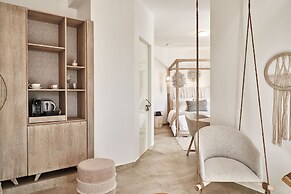 Volcano Luxury Suites Milos - Adults Only