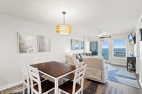 Boardwalk Condos by Hosteeva