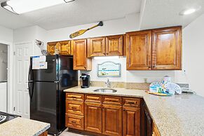 Boardwalk Condos by Hosteeva