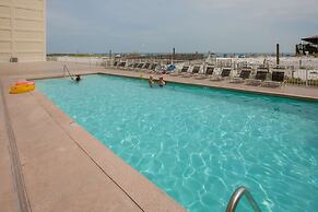 Boardwalk Condos by Hosteeva