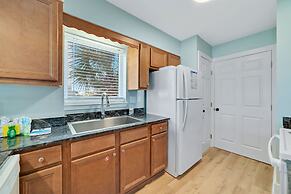 Boardwalk Condos by Hosteeva