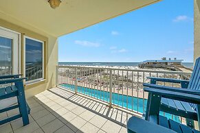 Boardwalk Condos by Hosteeva