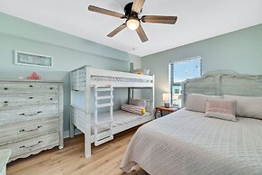 Boardwalk Condos by Hosteeva