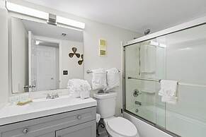 Boardwalk Condos by Hosteeva