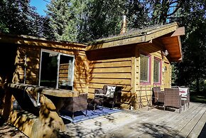 Hope Alaska's Bear Creek Lodge