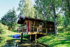 Hope Alaska's Bear Creek Lodge