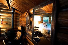 Hope Alaska's Bear Creek Lodge