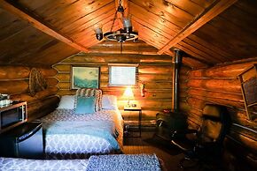 Hope Alaska's Bear Creek Lodge