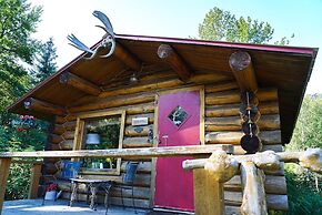 Hope Alaska's Bear Creek Lodge