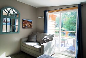 Hope Alaska's Bear Creek Lodge