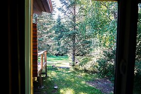 Hope Alaska's Bear Creek Lodge