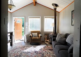 Hope Alaska's Bear Creek Lodge