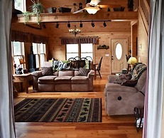 The Three Bear Lodge in Blue Ridge