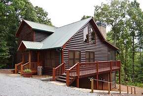 The Three Bear Lodge in Blue Ridge