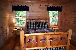 The Three Bear Lodge in Blue Ridge