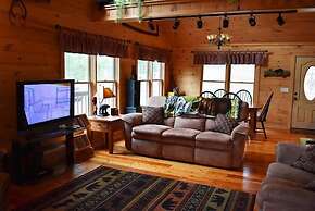 The Three Bear Lodge in Blue Ridge