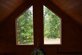 The Three Bear Lodge in Blue Ridge