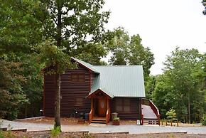 The Three Bear Lodge in Blue Ridge