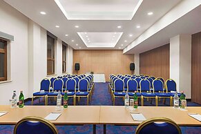 Ramada Hotel & Suites by Wyndham Yerevan