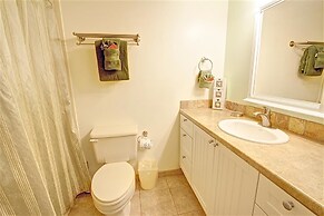 Hibiscus C102 [2/2] Free Activities! & Oceanview Wifi 3 Pools
