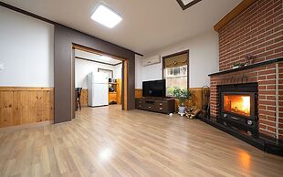 Petit Maison Pension