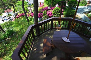 Petit Maison Pension