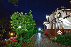 Petit Maison Pension