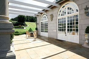 Campbell Point House