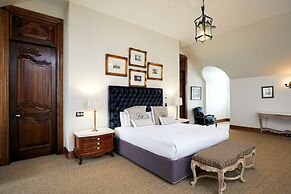 Campbell Point House