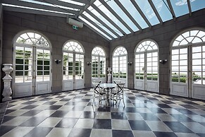 Campbell Point House