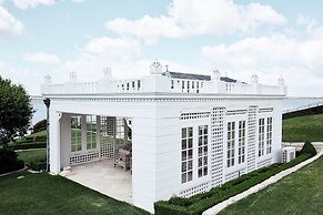 Campbell Point House