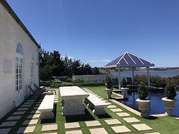 Campbell Point House