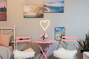 Shanghai Art Inn Monet