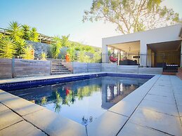 Hollywood Tree House