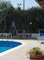 Agrigento Templi Pool Garden