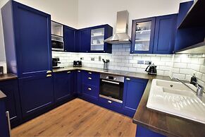 The Hubert - Your Apartment