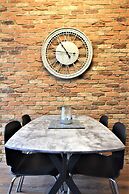 The Hubert - Your Apartment