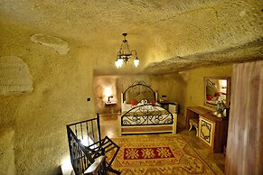 Caftan Cave Suites
