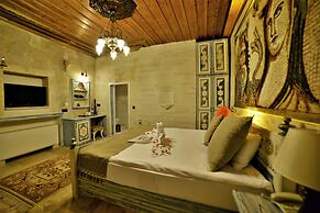 Caftan Cave Suites