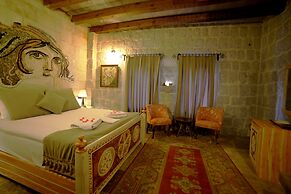 Caftan Cave Suites
