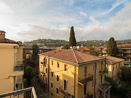 Bright Apartments Verona - Valdonega Torricelle View
