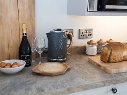 Braisty Woods - Hopes & Beams