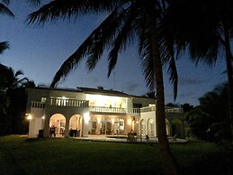 Baoba Breeze Bed & Breakfast