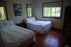 Baoba Breeze Bed & Breakfast
