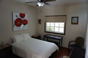 Baoba Breeze Bed & Breakfast