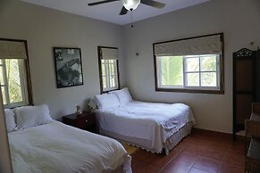 Baoba Breeze Bed & Breakfast