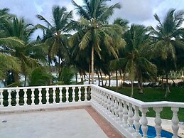 Baoba Breeze Bed & Breakfast