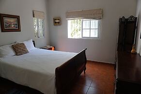 Baoba Breeze Bed & Breakfast