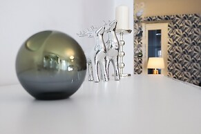 Marquês de Pombal Deluxe by Homing