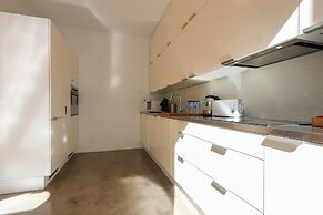 Marquês de Pombal Deluxe by Homing